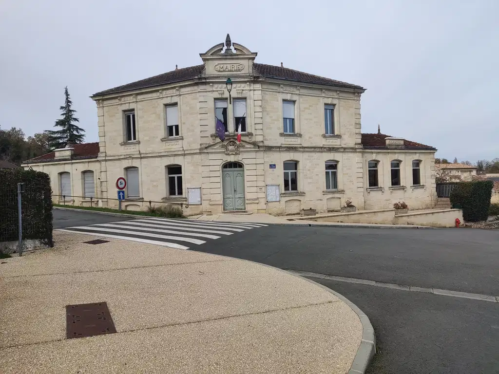 Mairie de Cabara